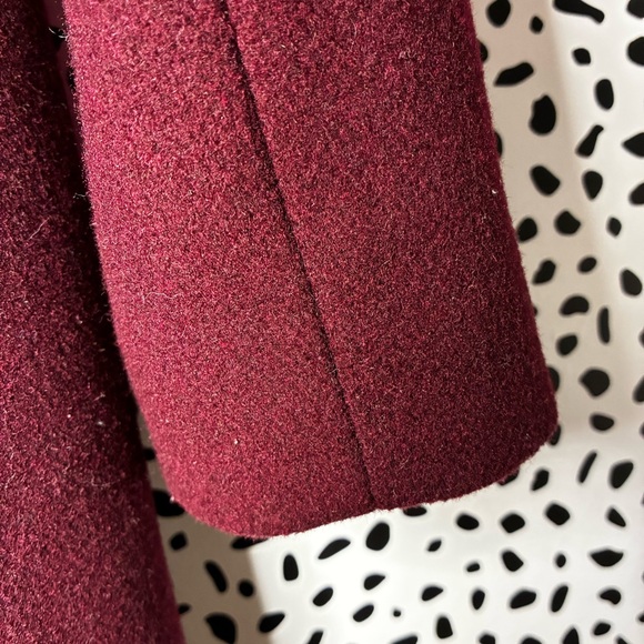 Kate Spade burgundy maroon wool fit and flare trench size small missing button - Picture 3 of 11